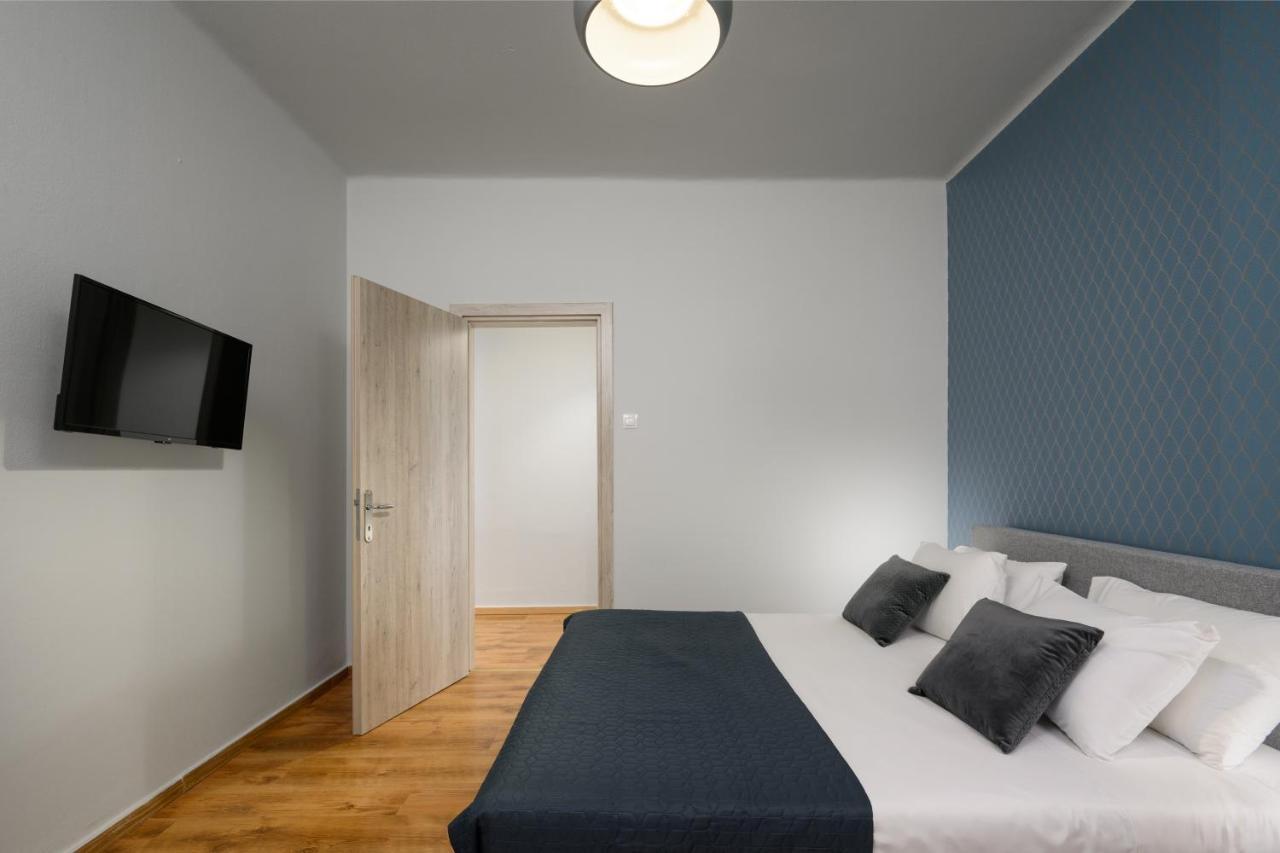 Townhall Apartment's Apartment Rhodes City