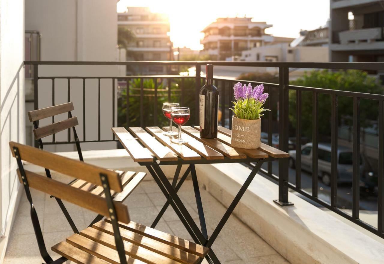 Townhall Apartment's * Rhodes City